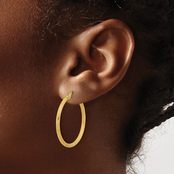 Leslie's 14k Polished and Textured Twisted Tube Hoop Earrings - Image 3