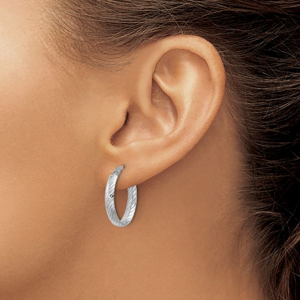 Leslie's 14K White Gold Polished and Grooved Oval Hoop Earrings - Image 3