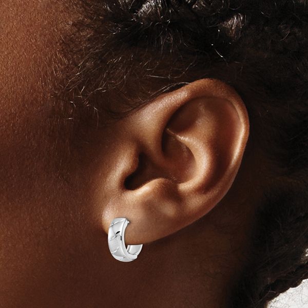 Leslie's 14K White Gold Polished and Satin Hinged Hoop Earrings - Image 3