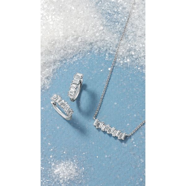 14k White Gold Diamond Pendant - Image 2