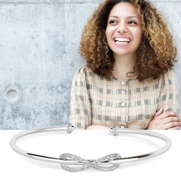14k White Gold Diamond Bracelet - Image 3