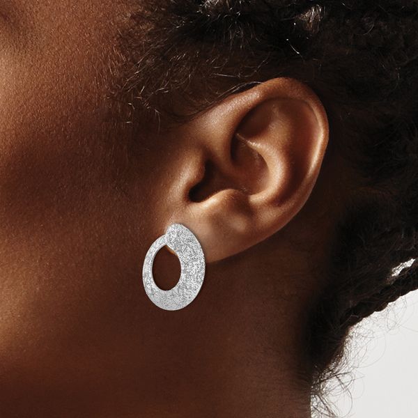 Leslie's SS Radiant Essence Textured Tapered Circle Post Earrings - Image 3