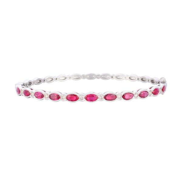14k Vanilla Gold® Bangle
